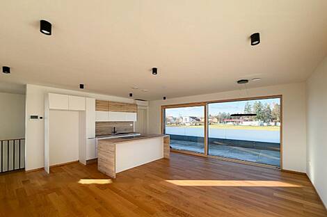 Поле: квартира с четырьмя комнатами: 4