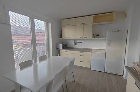 Жилье с видом на водоем: 4