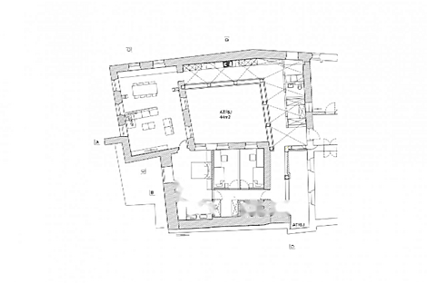 Четырехкомнатная квартира в центральной части города: 2