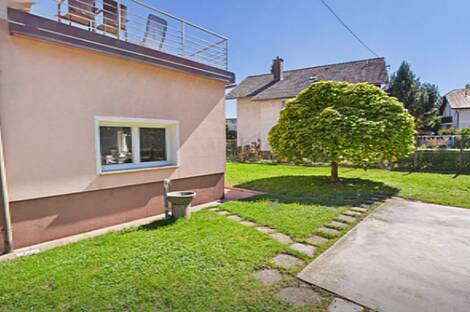 Изба на Ежице: 16