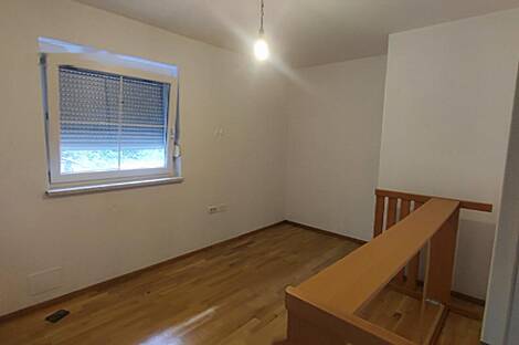 Квартира с тремя комнатами Ольмо: 3