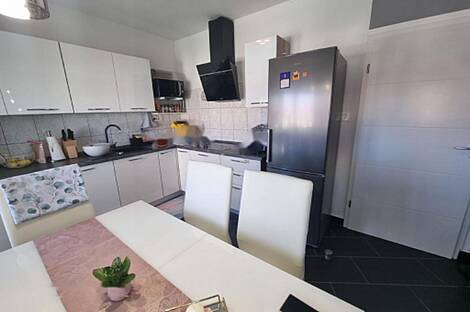 Квартира с двумя комнатами в Изола: 6