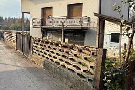 Вич, Любляна, дом у Долгого моста: 10