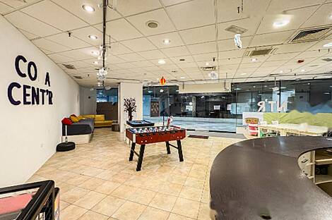 Торговая площадь в центре: 7