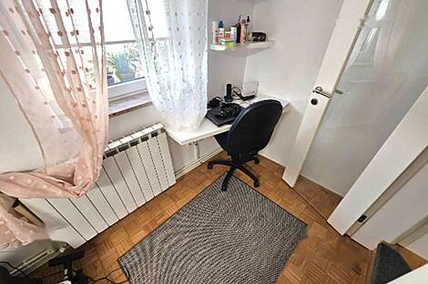 Квартира с тремя комнатами в центральной части города.: 12