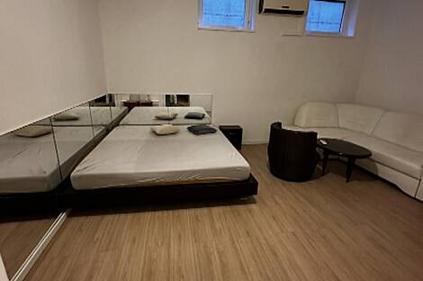 Квартира с 1,5 комнатами в Сежане: 1