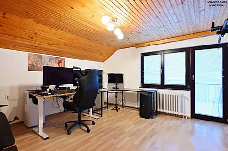 Поместье 'Крестьянская деревня': 25