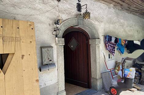 Центр, Блед, Дом: 18