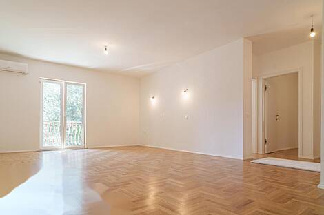 Квартира с тремя комнатами в центре Копера.: 3