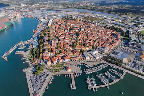 Апартаменты с одной комнатой в Копере: 1