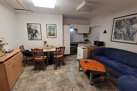 Четырехкомнатная квартира, Рудник: 11