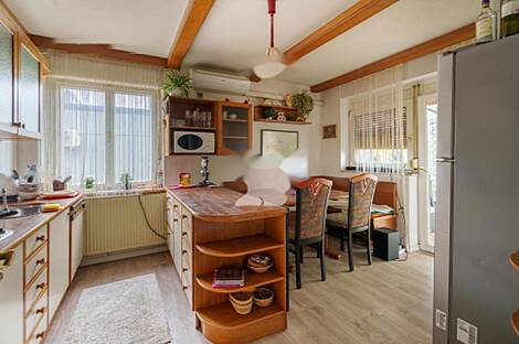 Трехкомнатная квартира в Рожна Долине.: 1