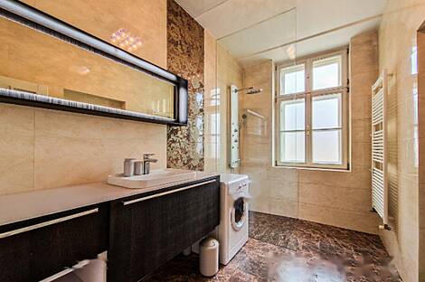 Трехкомнатная квартира в центре города Ново Любляна.: 16