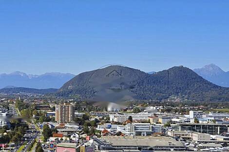 Квартира с тремя комнатами в районе Шишки: 13