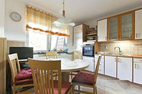 Четырехкомнатная квартира в Новая Лубляна, район Шишка: 3