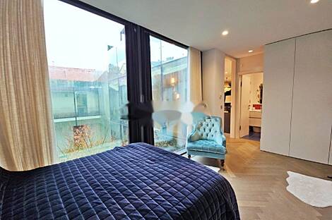 Квартира в центре с более чем 5 комнатами: 7