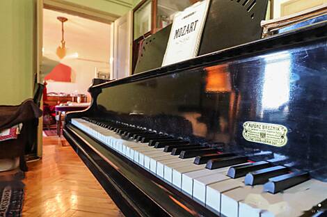 Апартаменты с четырьмя комнатами: 1