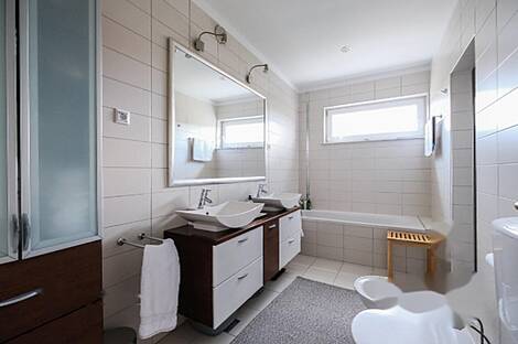 Трехкомнатные апартаменты Брод: 10