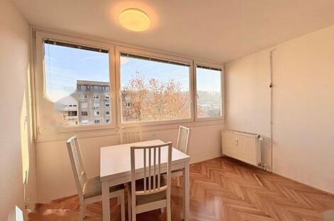 Трехкомнатная квартира в центральной части города: 7