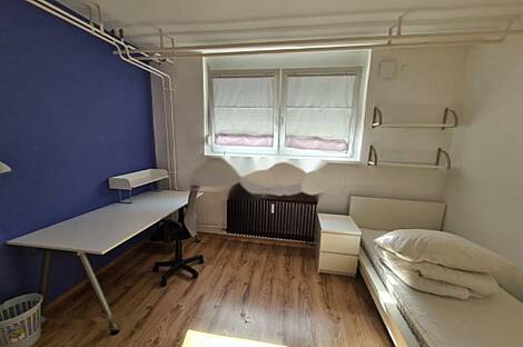 Дом с более чем пятью комнатами в Белграде: 5