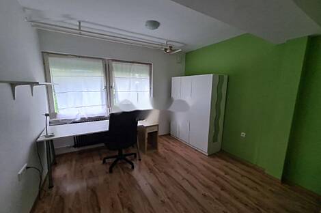 Дом с более чем пятью комнатами в Белграде: 9