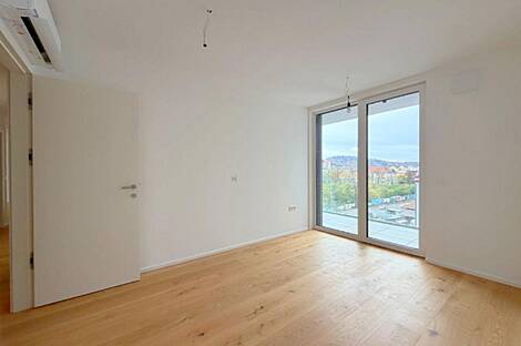 Квартира с тремя комнатами, Бежиград: 11