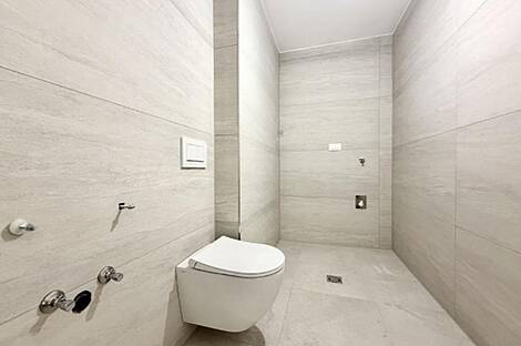 Квартира с тремя комнатами, Бежиград: 13