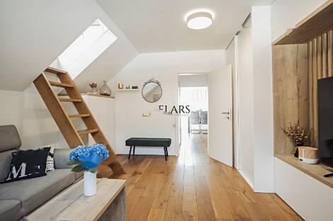 Квартира в Руднике с двумя комнатами.: 4