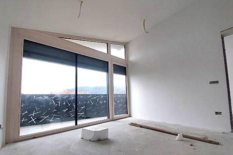 Четырехкомнатная квартира в Сенджа.: 9