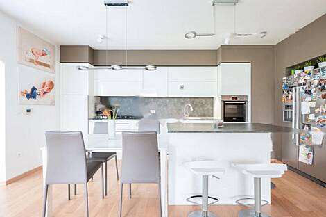 Квартира с четырьмя комнатами: 3