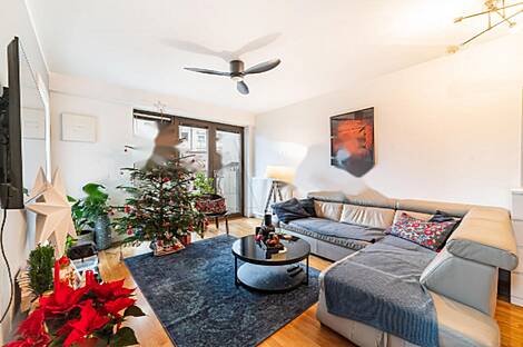 Жильё с тремя комнатами в районе Бежиград: 2