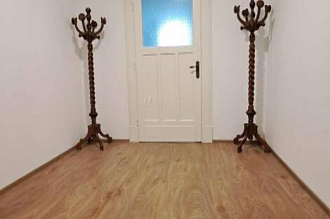 Жилье с пятью и более комнатами.: 9