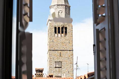 Жилье с пятью и более комнатами.: 16