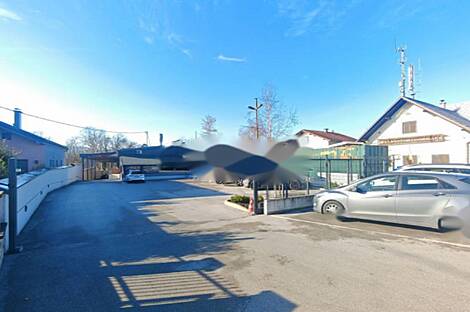 Торговая площадь: 21