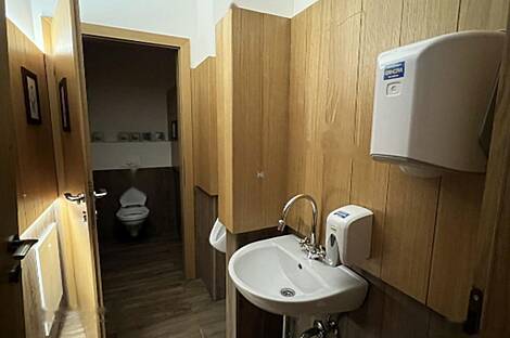 Коммерческая недвижимость в Бежиграде: 3