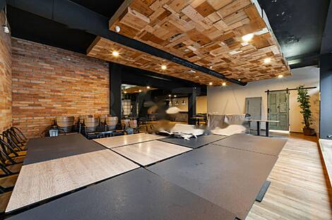 Центр коммерческого помещения: 4