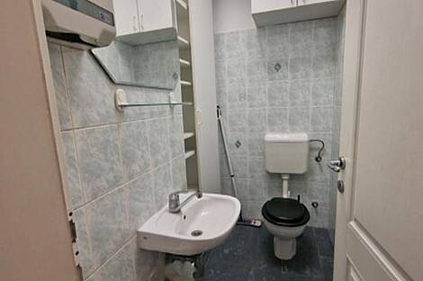 Дом, используемый в коммерческих целях, в Бежиграде.: 2