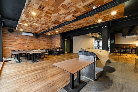 Место для коммерции в центре: 3