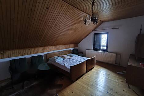 Дом, Чемшеник, Ржишче: 8