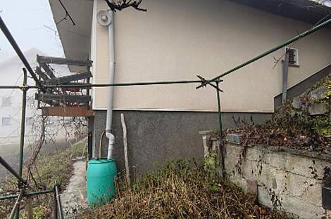 Дом, Чемшеник, Ржишче: 11