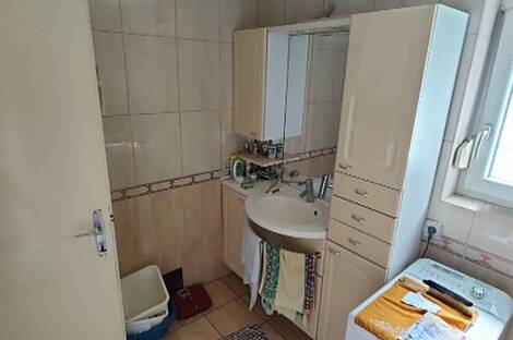 Дом, Жировница: 9