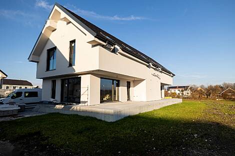 Дом в Чрна вас: 13