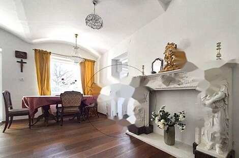 Здание в центре Трново: 2