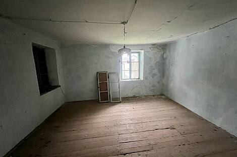 Толмин, Српеница, дом: 6