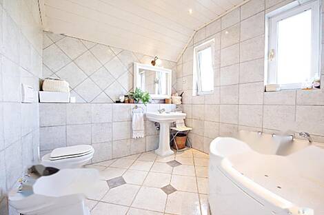 Жилище, Блед: 18