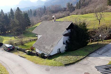 Дом, Бохинская Бела: 6