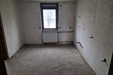 Здание в Новом Поле: 11