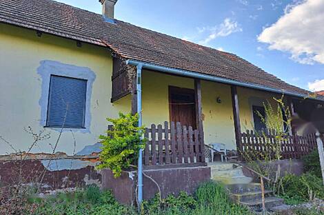 Стреховци, дом: 4