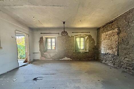 Дом, Яма возле Двора: 7