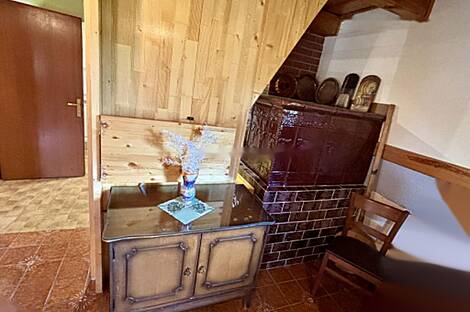 Дом, Белски Врх: 9